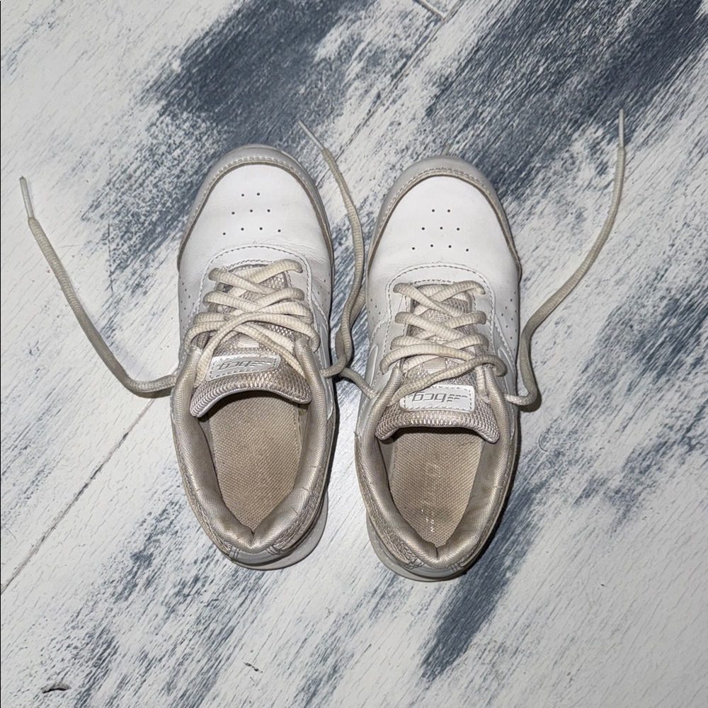 White leather cheer shoes